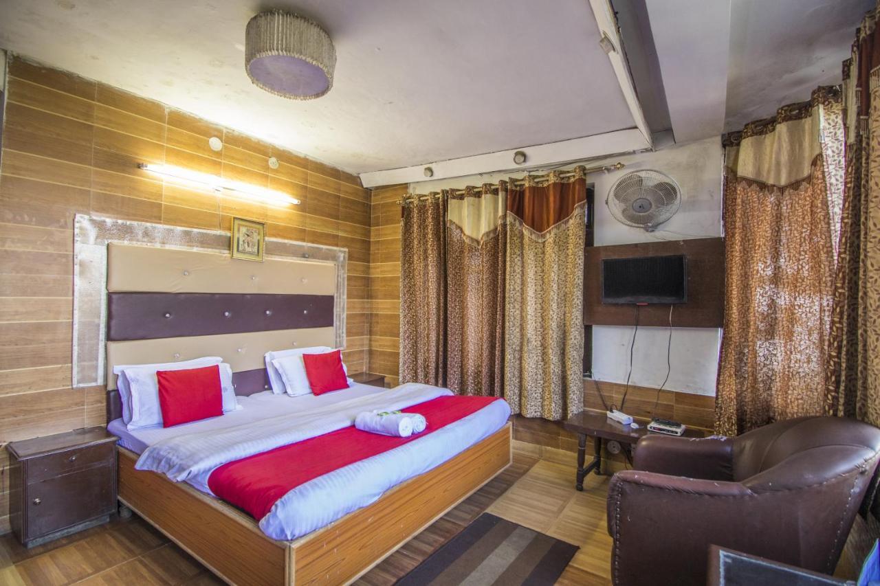 Holiday Plaza Hotel ดัลเฮาซี ภายนอก รูปภาพ